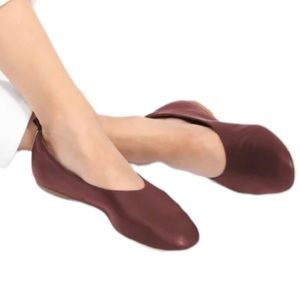 Everlane The Italian Leather Day Glove Flats